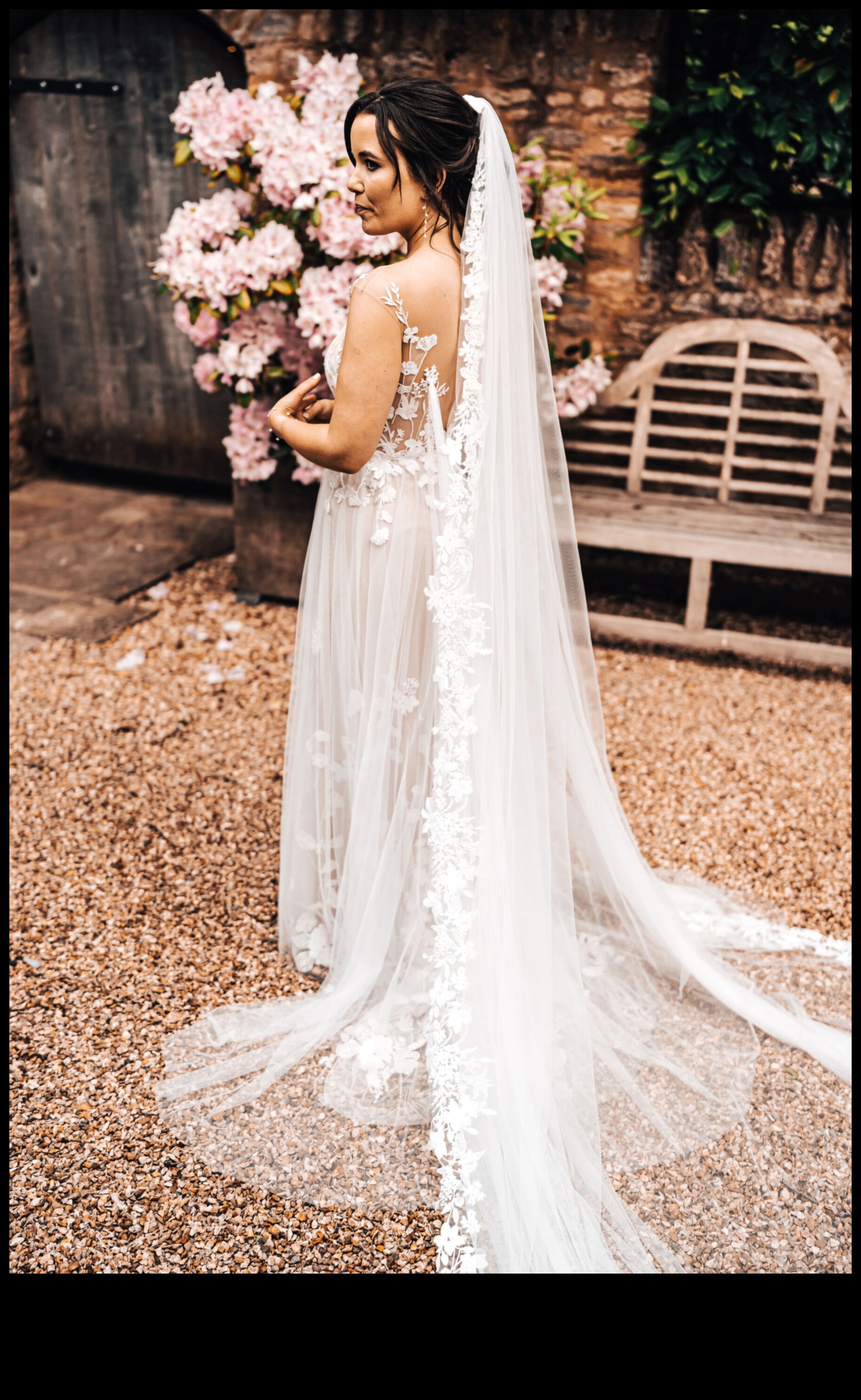 Wanderlust Love: Bohemian Bridal Couture dezvăluit